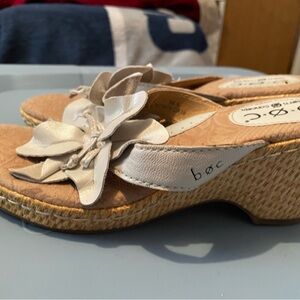 White flower wedges USED